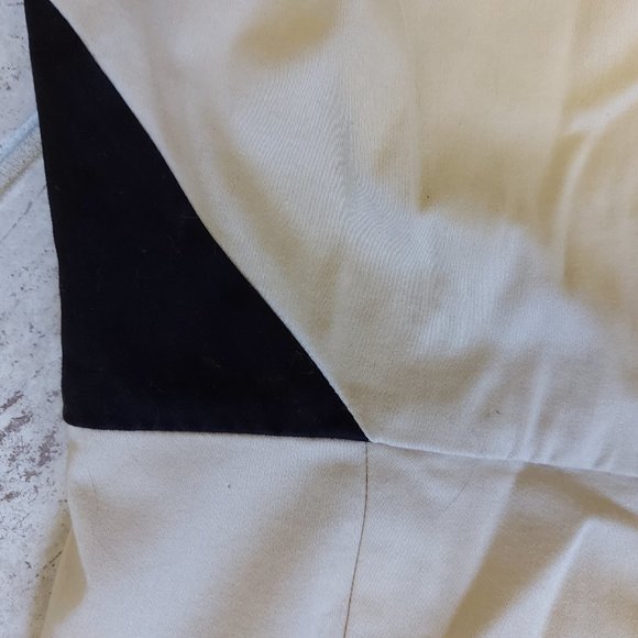 Beige and accent black Jacob dress - Picture 7 of 7